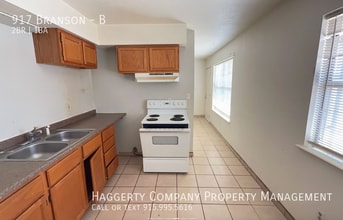 917 Branson in Las Cruces, NM - Building Photo - Building Photo