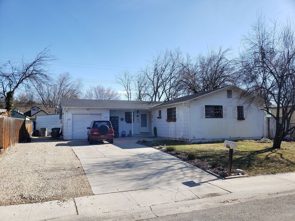 2930 N 38th St in Boise, ID - Building Photo