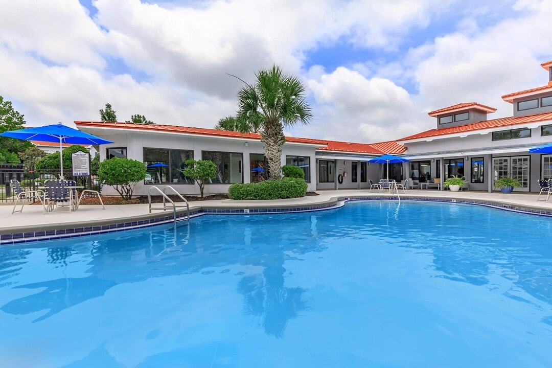 The Lakes at Nottingham in Pensacola, FL - Foto de edificio