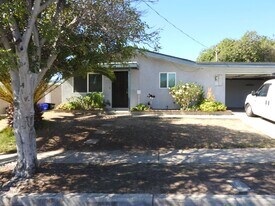 3552 Angwin Dr in San Diego, CA - Building Photo