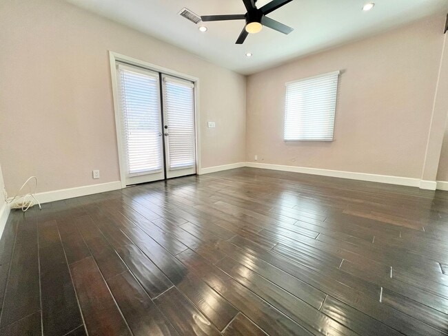 59-61 Ximeno Ave in Long Beach, CA - Building Photo - Building Photo