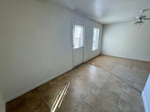 504 Manhattan Dr-Unit -Unit B in Nolanville, TX - Building Photo - Building Photo