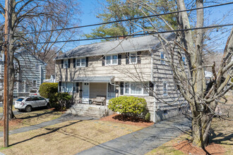 Winchester Gardens in Winchester, MA - Building Photo - Primary Photo