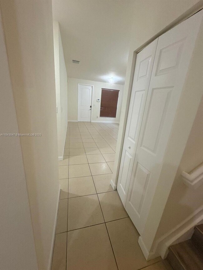 17370 SW 153rd Ave in Miami, FL - Building Photo - Building Photo