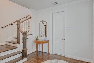 1035 Ashland St in Houston, TX - Building Photo - Building Photo