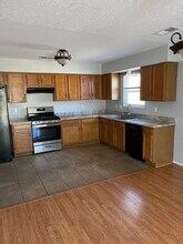 6175 Roadrunner Loop NE in Rio Rancho, NM - Building Photo - Building Photo