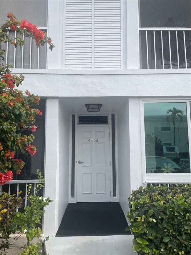 6405 Bay Club Dr in Fort Lauderdale, FL - Building Photo - Building Photo