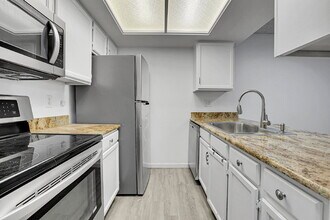 4284 S Salida Way in Aurora, CO - Building Photo - Building Photo