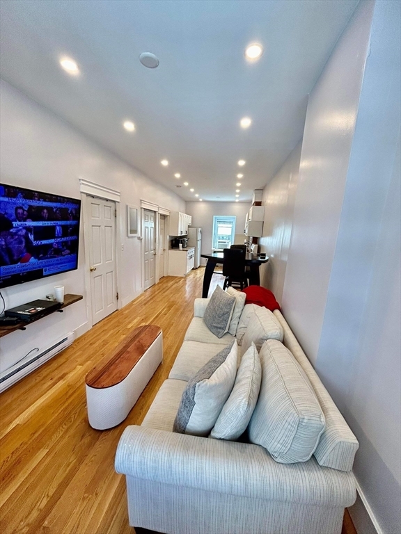4 Viking St in Boston, MA - Building Photo - Building Photo