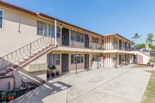 625-639 E 3rd St in National City, CA - Building Photo