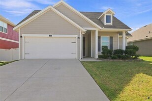 1723 Kenmore Rd in Providence Village, TX - Building Photo