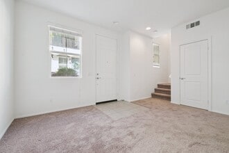 141 Eureka Pl in Upland, CA - Foto de edificio - Building Photo