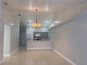 1003 Country Club Blvd in Cape Coral, FL - Building Photo - Building Photo