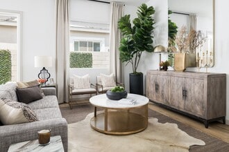 Bungalows on Combs in Queen Creek, AZ - Foto de edificio - Building Photo