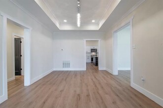 818 S Travis St in Sherman, TX - Building Photo - Building Photo