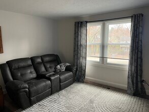 236 Quail Run Rd in Venetia, PA - Building Photo - Building Photo