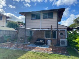 1835 Pacific Heights Rd in Honolulu, HI - Building Photo