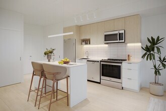 610 Martin Grove Rd in Toronto, ON - Building Photo - Building Photo