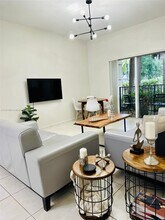 7340 NW 114th Ave in Doral, FL - Building Photo - Building Photo