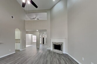 7015 Fountain Lilly Dr in Humble, TX - Building Photo - Building Photo