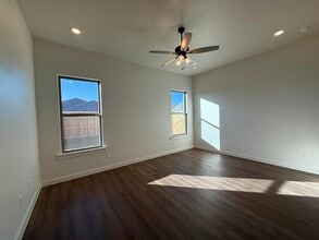 3015 138th Pl in Lubbock, TX - Building Photo - Building Photo