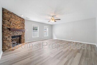 1520 Birkdale Ct in High Point, NC - Building Photo - Building Photo