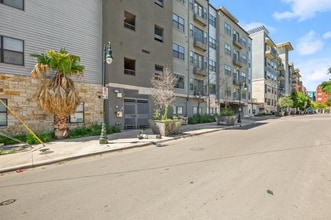 2502 Leon St in Austin, TX - Building Photo - Building Photo