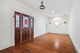 208 E 12th St in Houston, TX - Building Photo - Building Photo