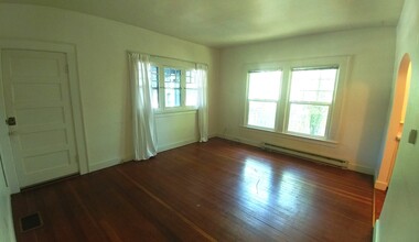 1172 Jefferson St in Eugene, OR - Foto de edificio - Building Photo