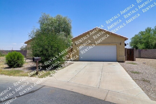 property at 201 W Palm Ct