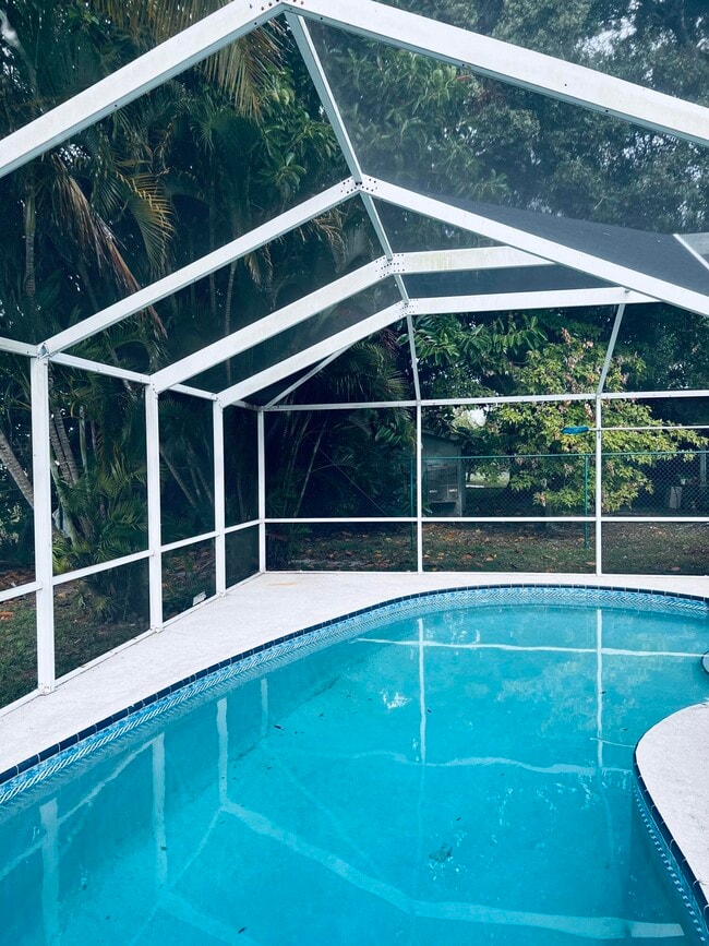 1836 SE Fallon Dr in Port St. Lucie, FL - Building Photo - Building Photo