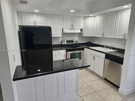 4479 Oak Terrace Dr in Greenacres, FL - Building Photo