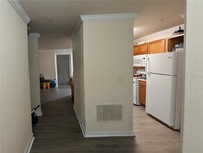 18113 Sterling Gate Cir in Tampa, FL - Building Photo - Building Photo