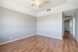 2333 N Danville Dr in Abilene, TX - Building Photo - Building Photo