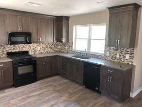 420 J St in Davis, CA - Building Photo - Building Photo