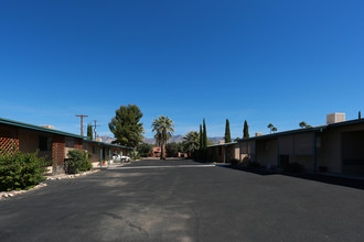 El Dorado Terrace in Tucson, AZ - Building Photo - Building Photo