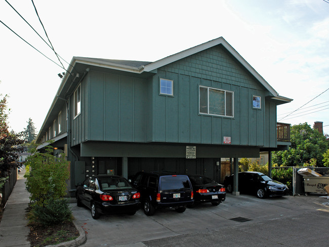 1772 Hilyard St in Eugene, OR - Building Photo - Building Photo