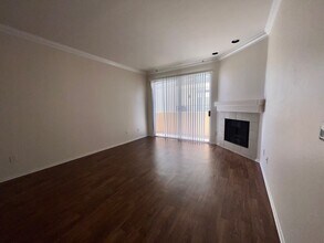 1337 S Bundy Dr in Los Angeles, CA - Building Photo - Building Photo