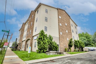 The Penn Quarters-Main Street in Indiana, PA - Building Photo - Building Photo