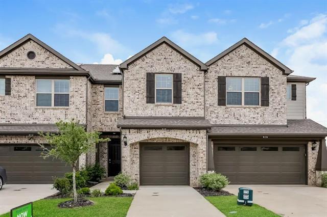 property at 814 Bonnet Trl