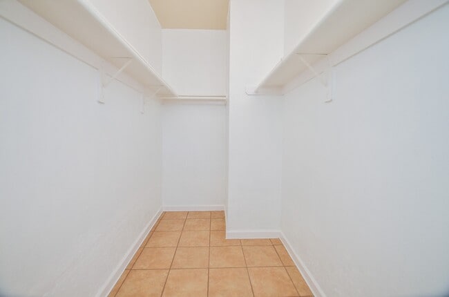 10806 Woodwind Shadows Dr