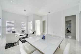 4919 Frattina St. in Ave Maria, FL - Foto de edificio - Building Photo