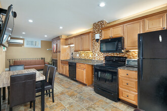 4 Strawberry St in Philadelphia, PA - Building Photo - Building Photo