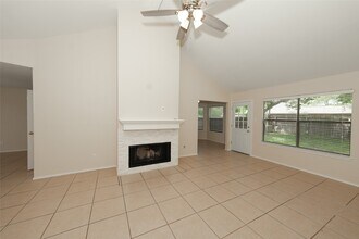 3247 N Mason Rd in Katy, TX - Building Photo - Building Photo