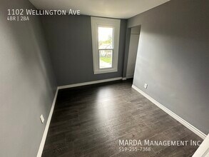 1102 Wellington Ave in Windsor, ON - Building Photo - Building Photo