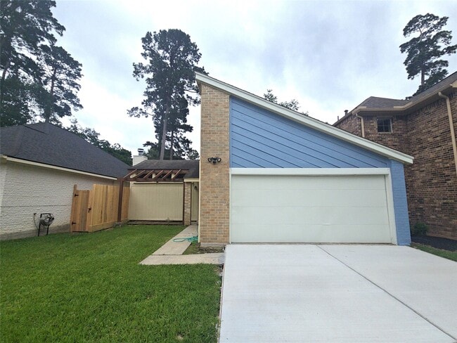 property at 11231 Glenforest Dr