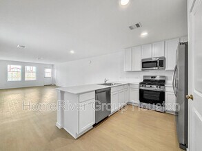 6019 Standpiper Lp in Baytown, TX - Building Photo - Building Photo