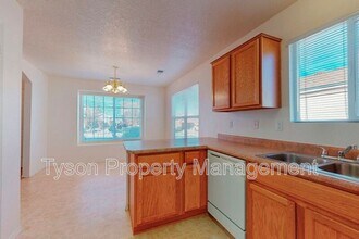 1825 San Pedro Rd in Rio Rancho, NM - Building Photo - Building Photo