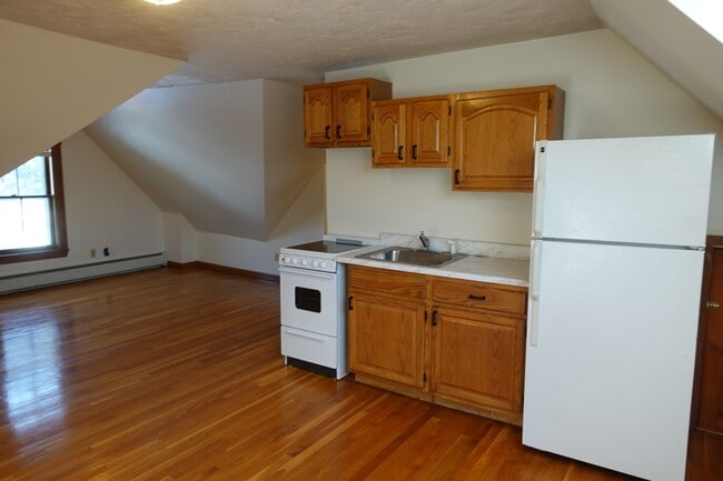 41 Washington Ave, Unit 3