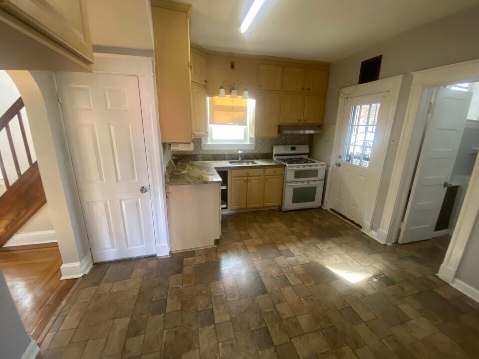 3206 Glen Ave in Baltimore, MD - Building Photo